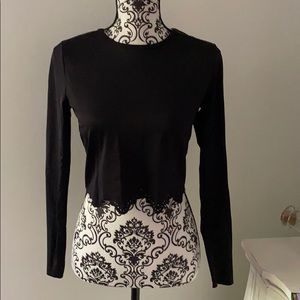 Beyond yoga long sleeved crop top